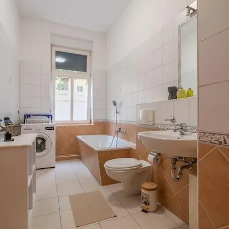 Zentrales Gemuetliches Apartment Mit Sky Bundesliga Lipsia Esterno foto