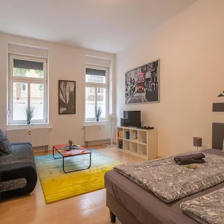 Zentrales Gemuetliches Apartment Mit Sky Bundesliga Lipsia Esterno foto
